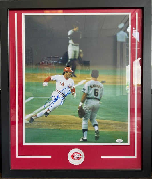 Cincinnati Reds Pete Rose Signed Framed Vertical 16x20 with JSA COA