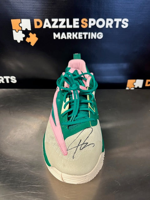 Giannis Antetokounmpo Signed Shoe Nike Immortality 3 PSA COA