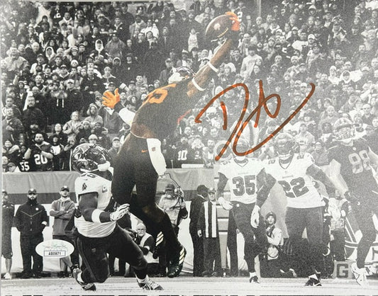 Cleveland Browns David Njoku Catching Signed 8x10 with JSA COA