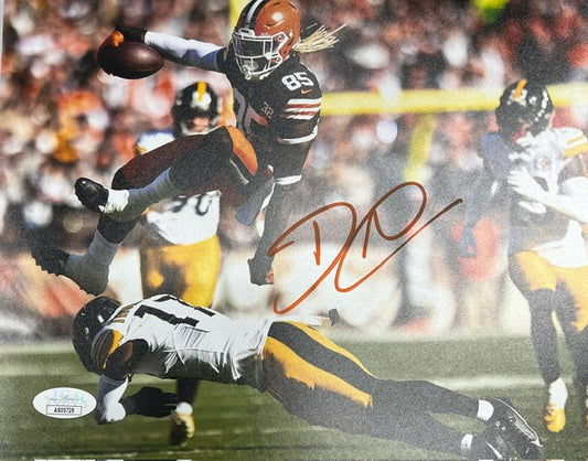 Cleveland Browns David Njoku Vs. Steelers Signed 8x10 with JSA COA